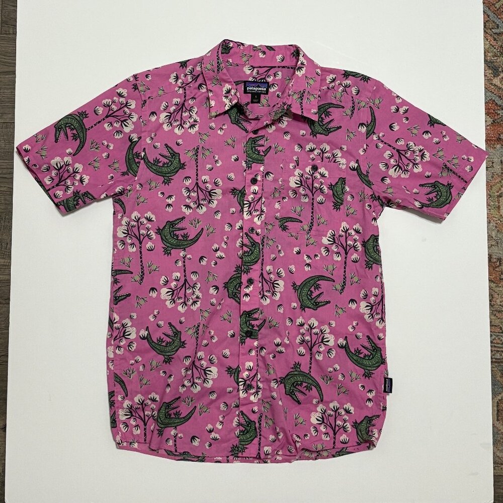 Patagonia Crocodile Aloha RARE Shirt | Mens Size Small Short Sleeve Pink Floral